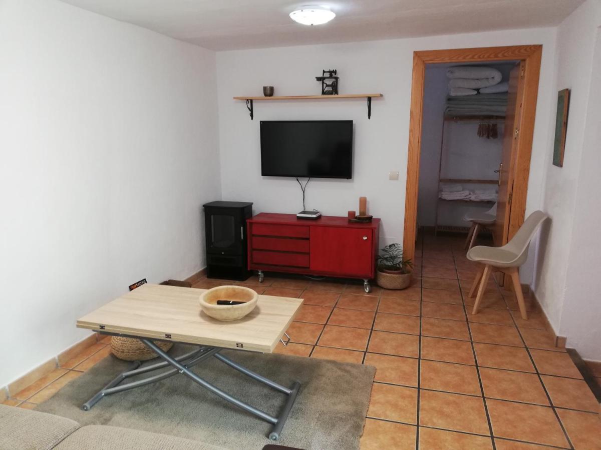 La Buganvilla De Juana Y Antonio カサーレス エクステリア 写真